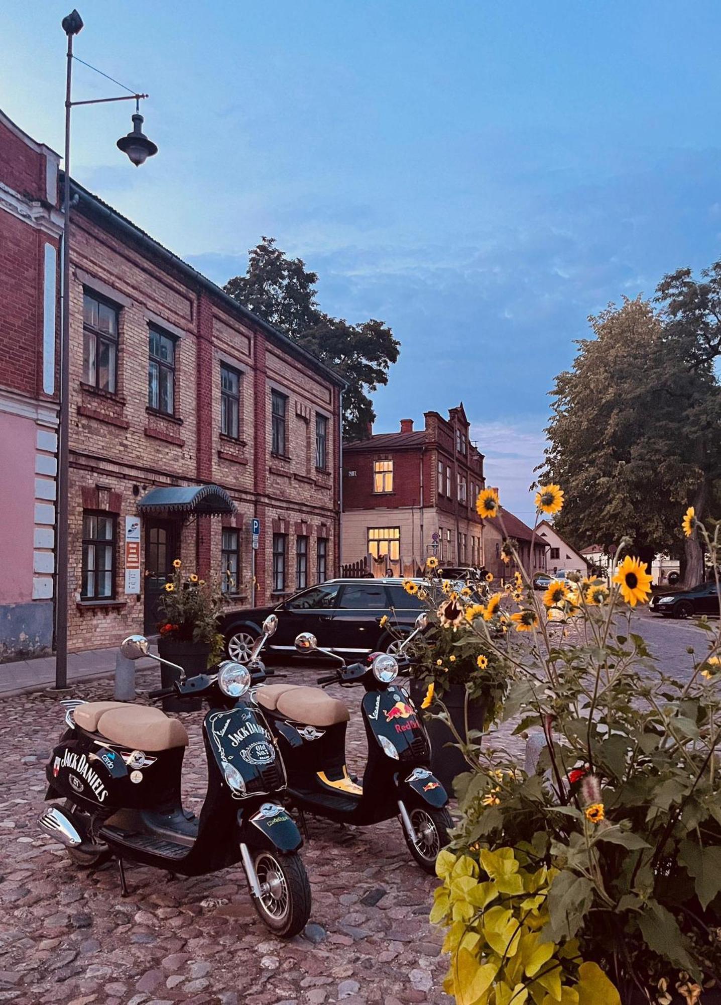 Old Town Apartment Kuldīga Extérieur photo
